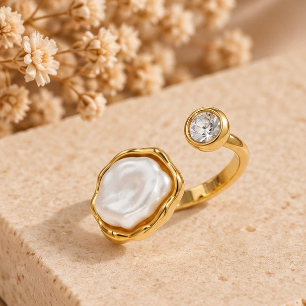 Nacre ring