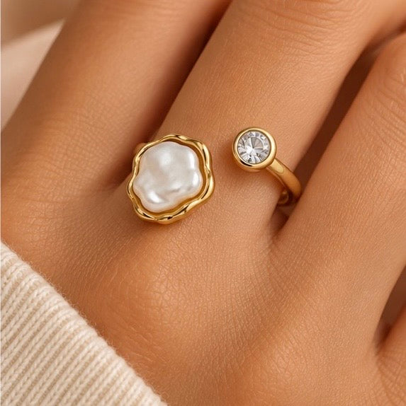 Nacre ring